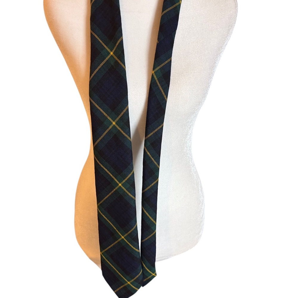 Locharron of Scotland tartan wool men’s tie.  Preppy, Academia, Harry Potter™
